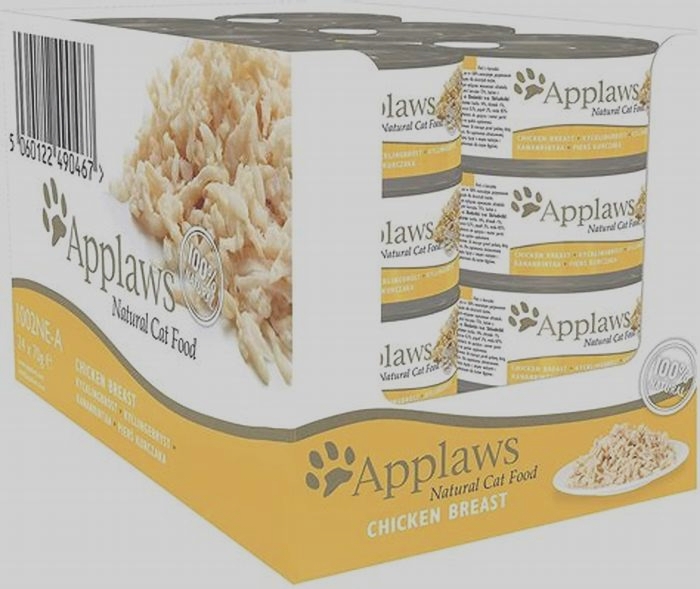 What are the ingredients in Applaws chicken?